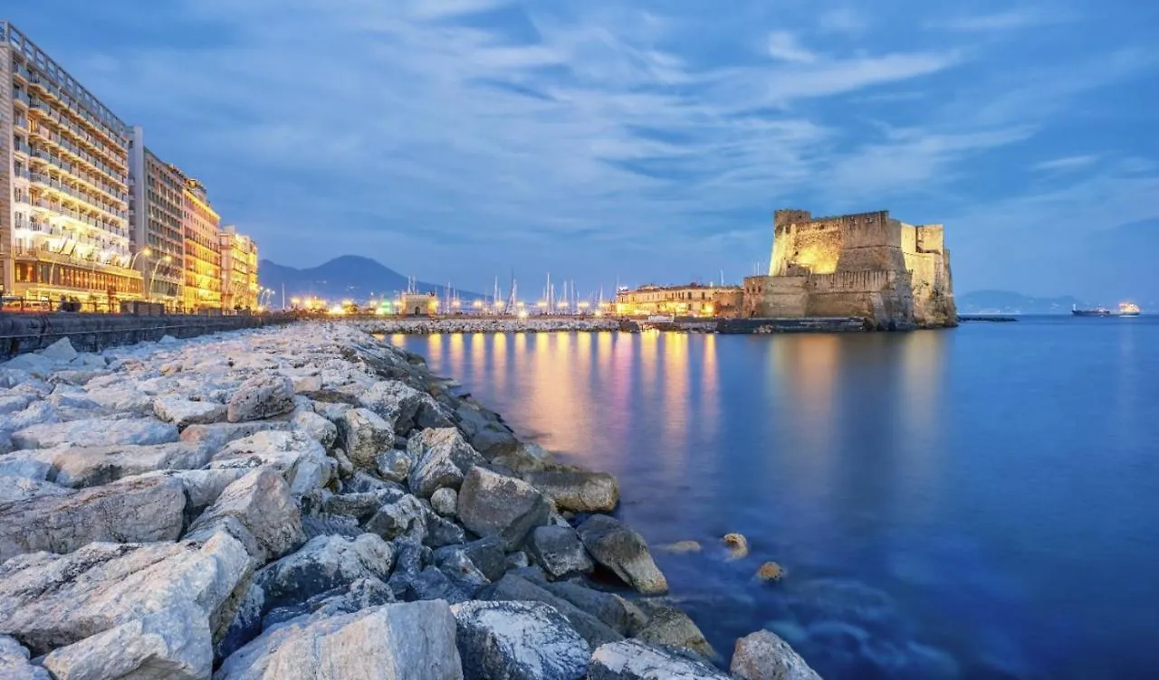 Home Sweet Home Bella Napoli 0*, Naples Italie