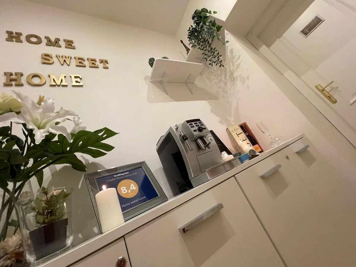 Home Sweet Home Bella Napoli Apartment